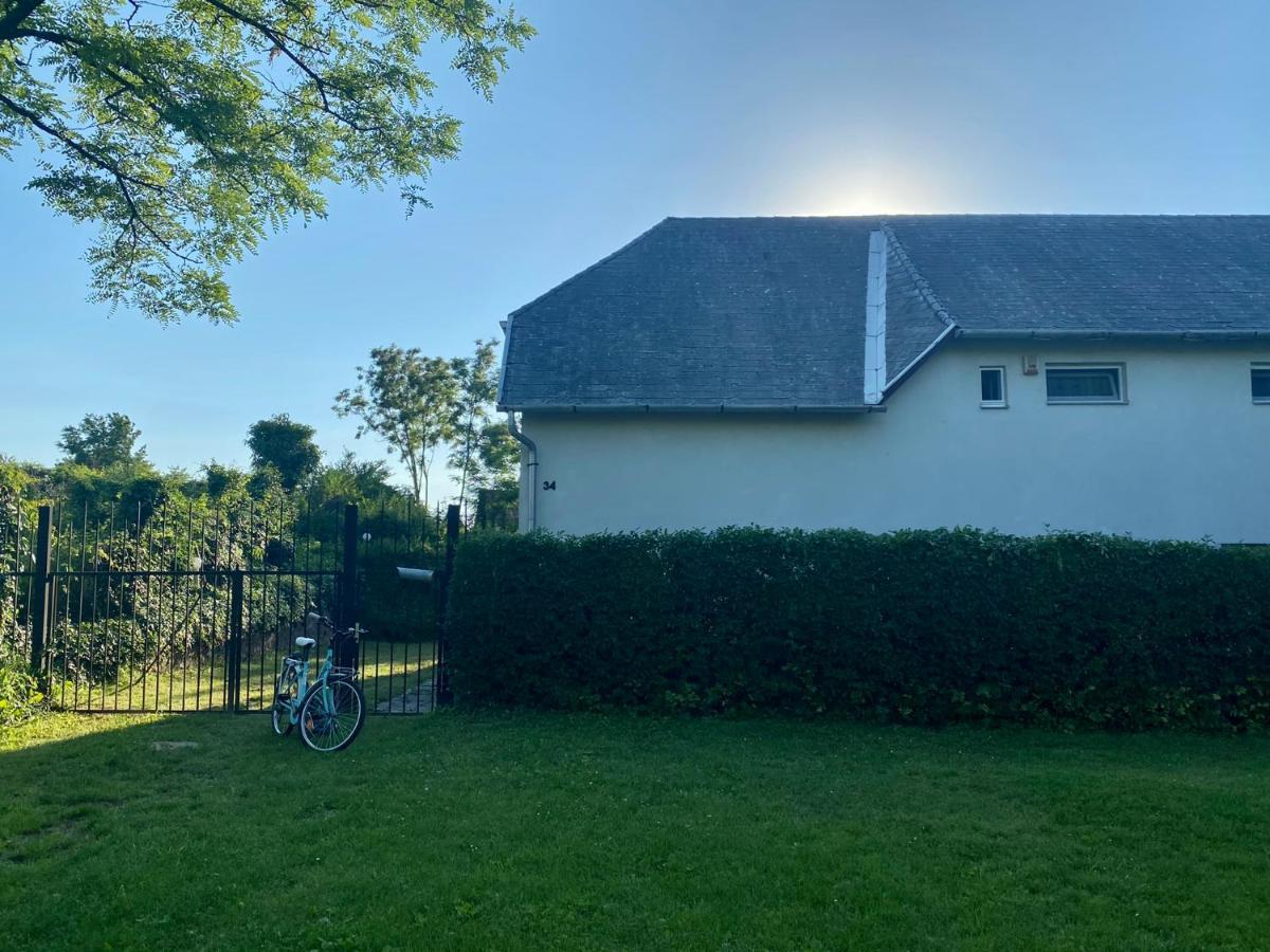 Toereki 34 Vendeghaz Lägenhet Siófok Exteriör bild