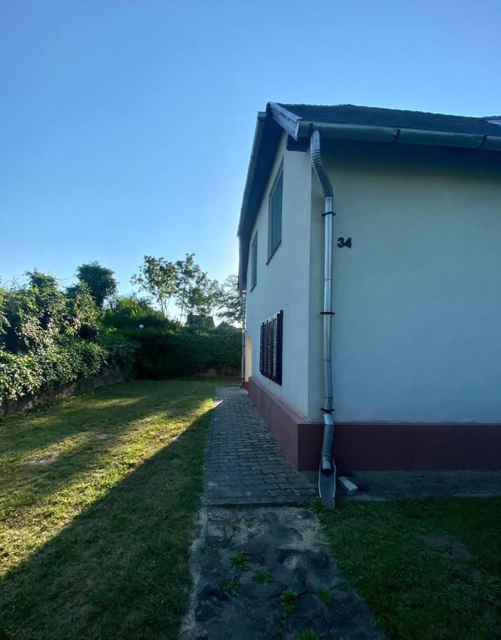 Toereki 34 Vendeghaz Lägenhet Siófok Exteriör bild